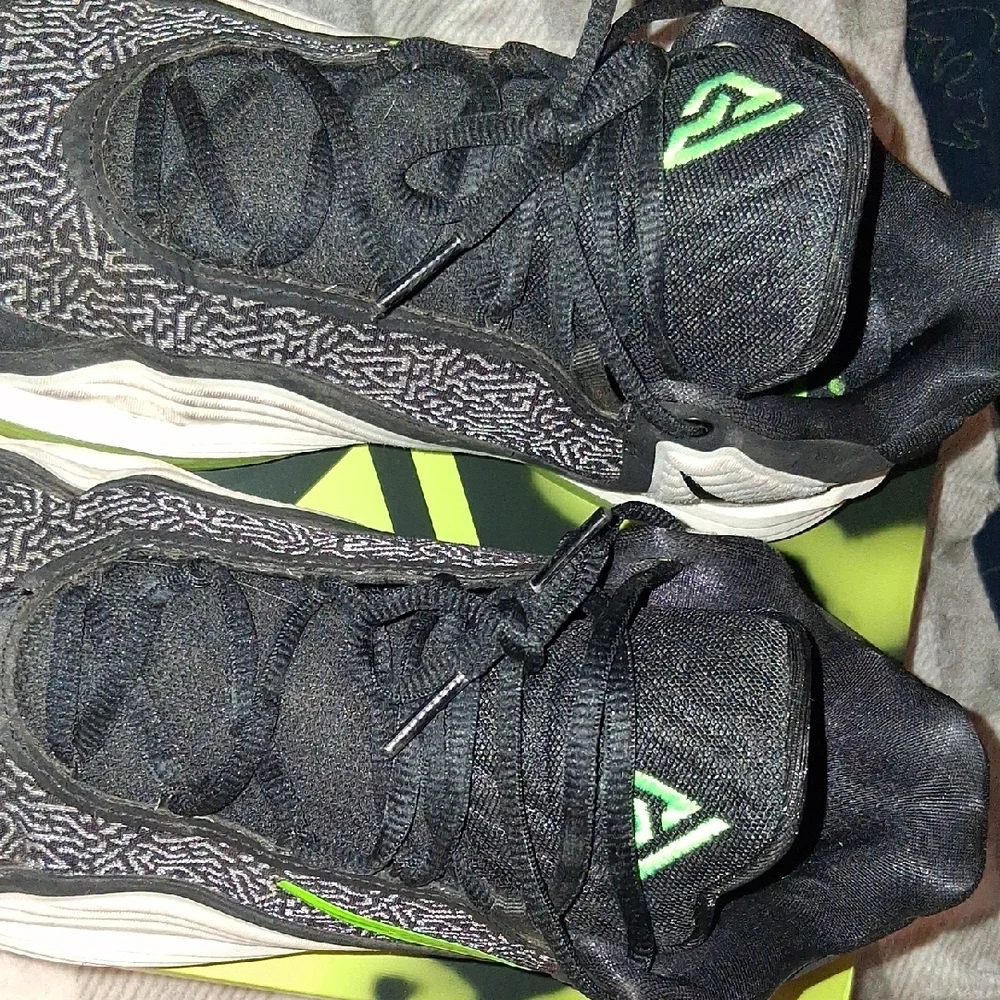 Nike Black Sneakers with Bright Green Swoosh and White Midsole
